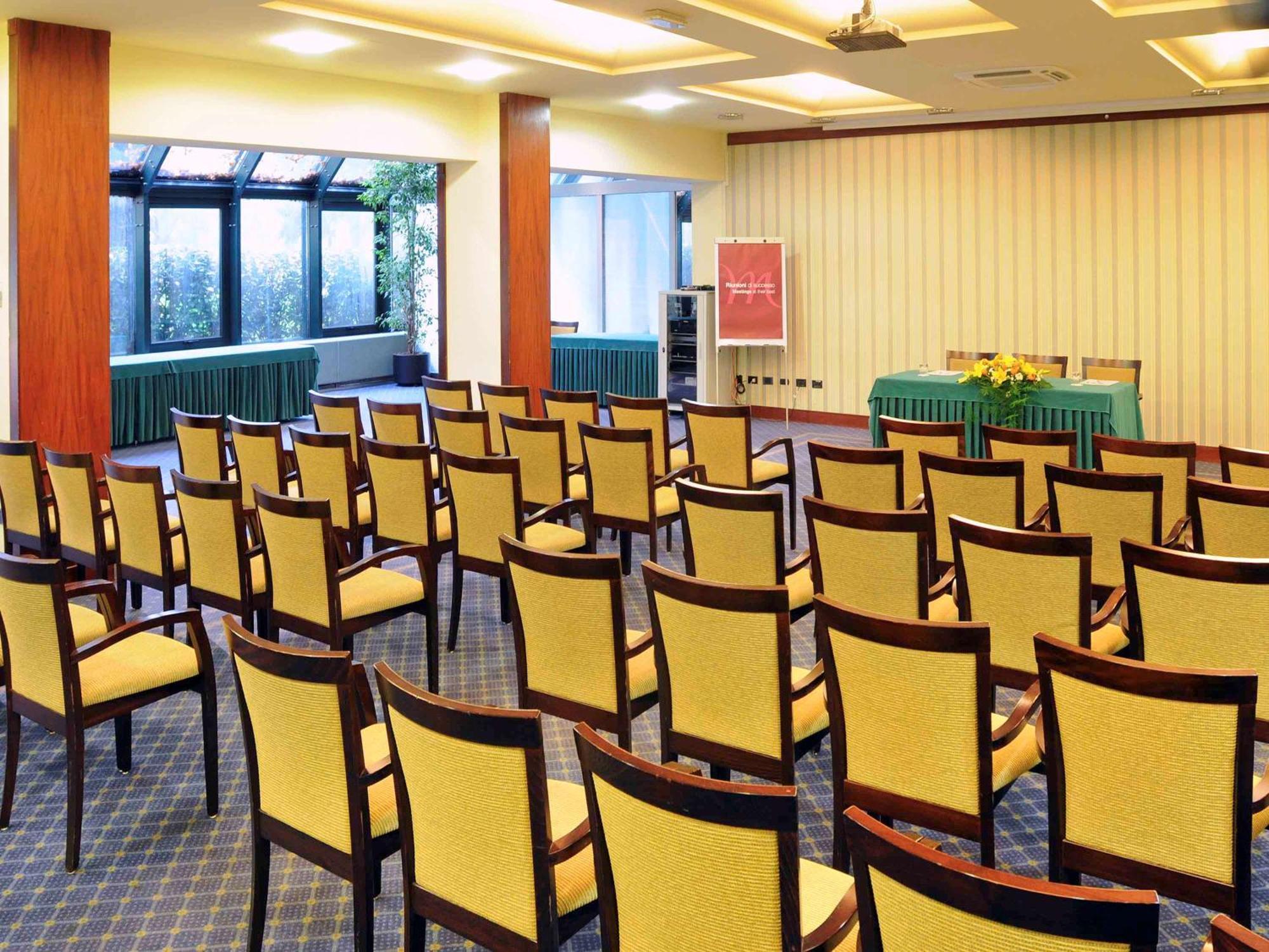 Mercure Reggio Emilia Centro Astoria Exteriör bild
